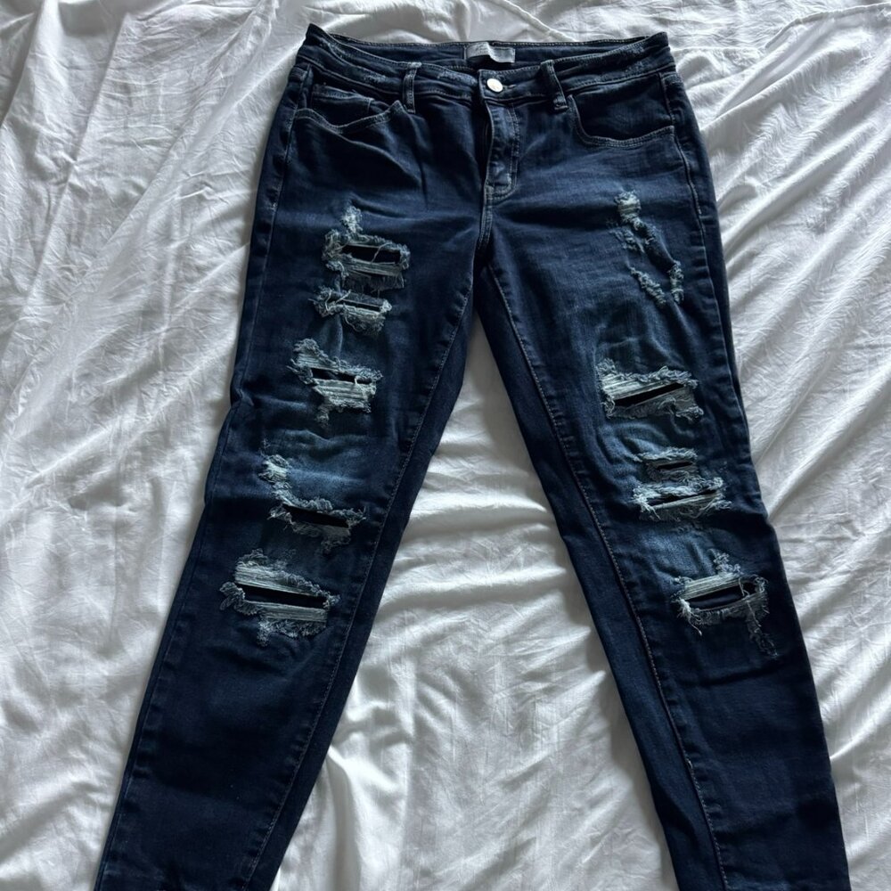 Kancan Signature Low Rise Skinny Jeans Distressed Raw Hem Size 28 VBK1583A